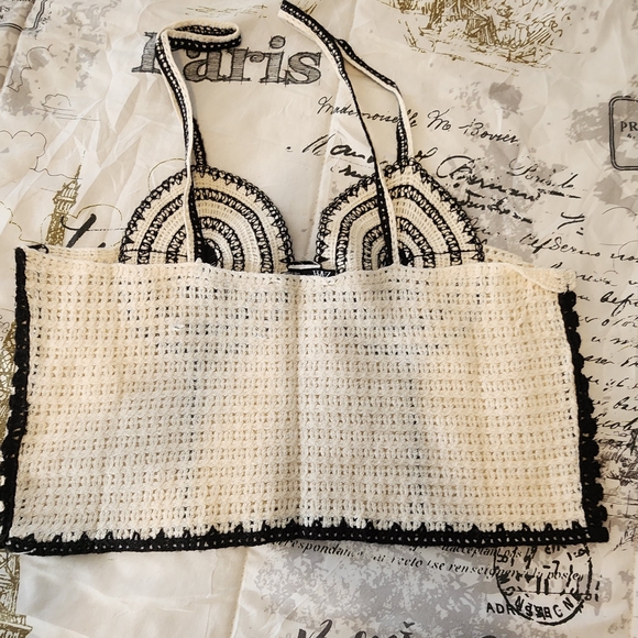 Zara Black and Cream Crochet Crop Top - Picture 4 of 7